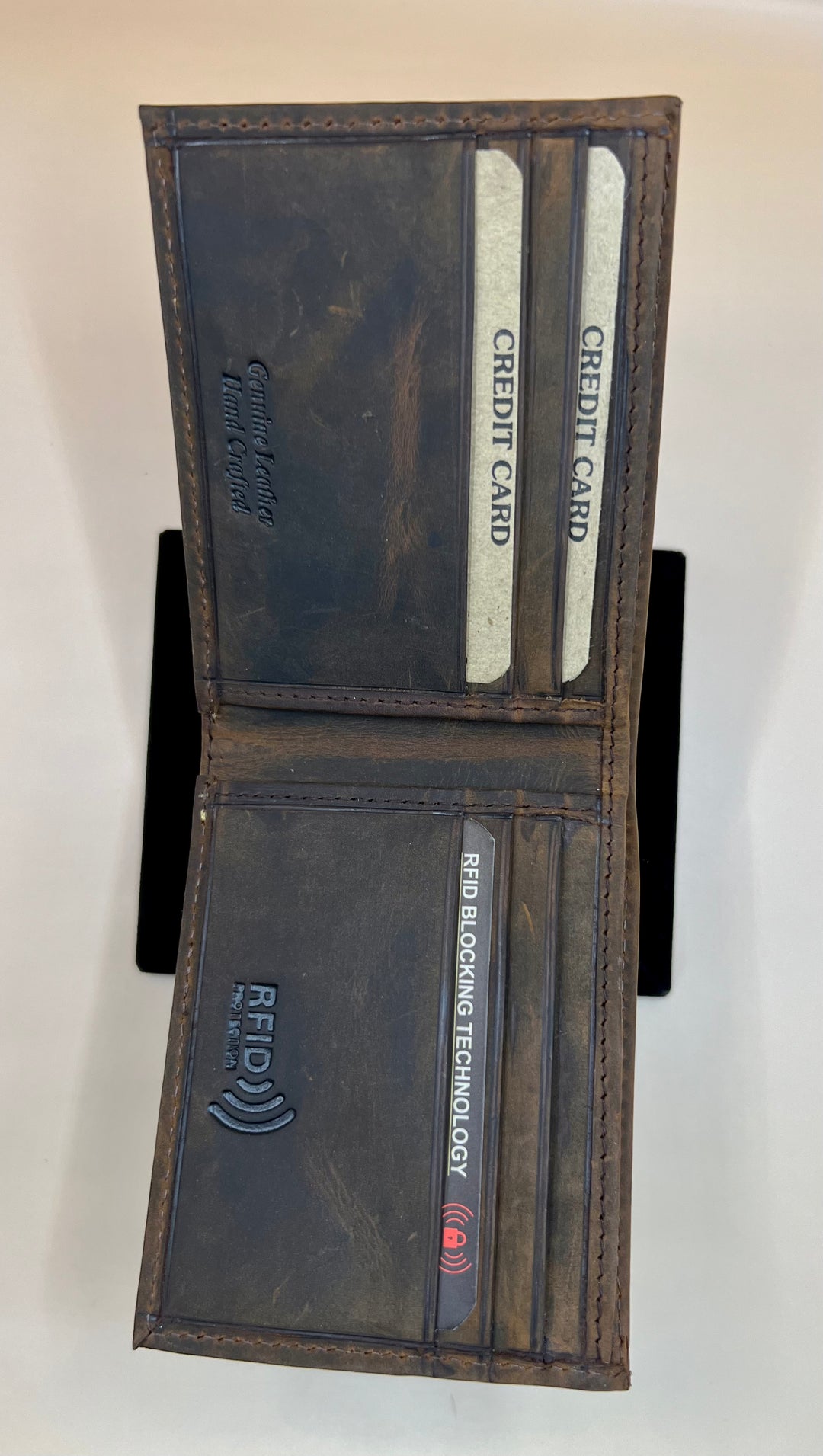 Men's Bi-Fold Leather Wallet