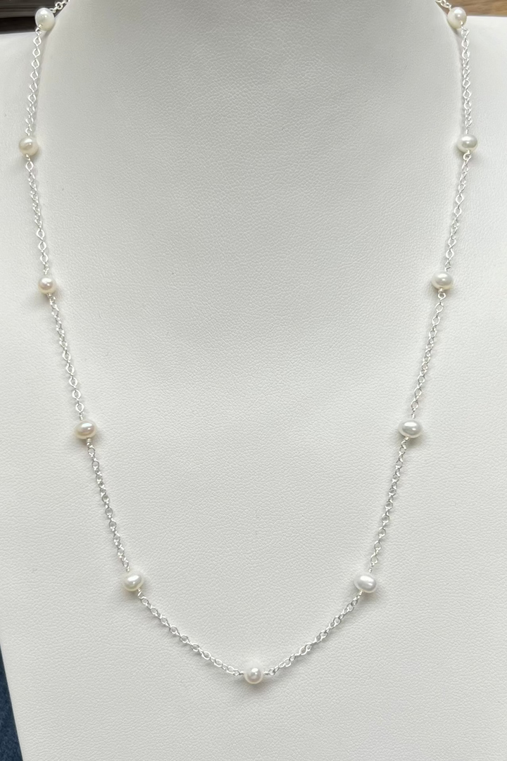 Pearl + Chain Necklace