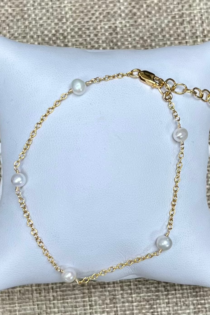 Pearl + Chain Bracelet