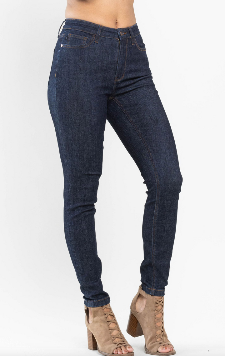 Reba Classic Skinny Jeans
