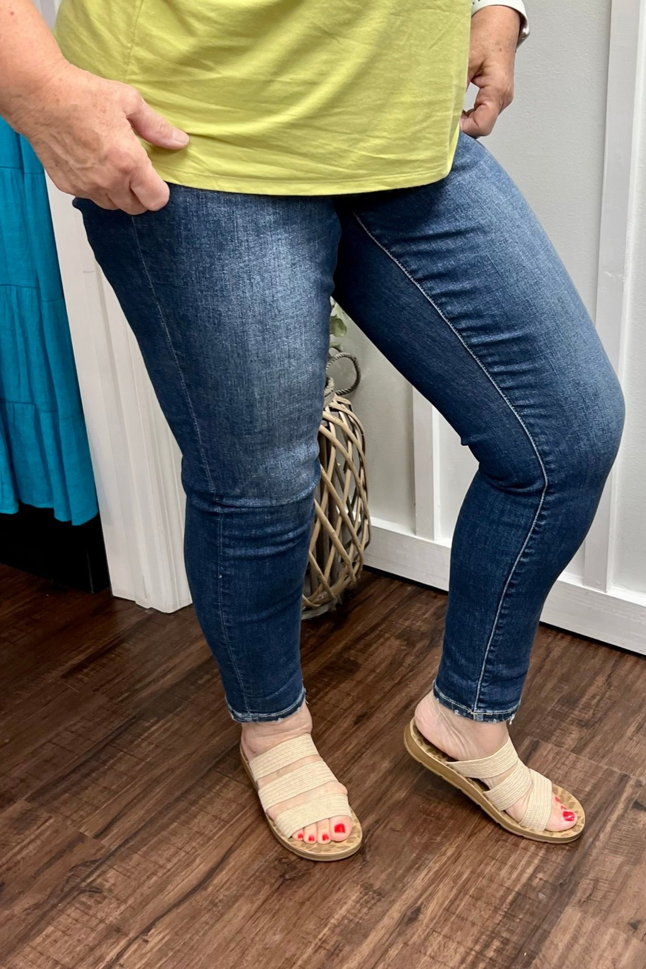 Brooke Mid-Rise Boyfriend Jeans