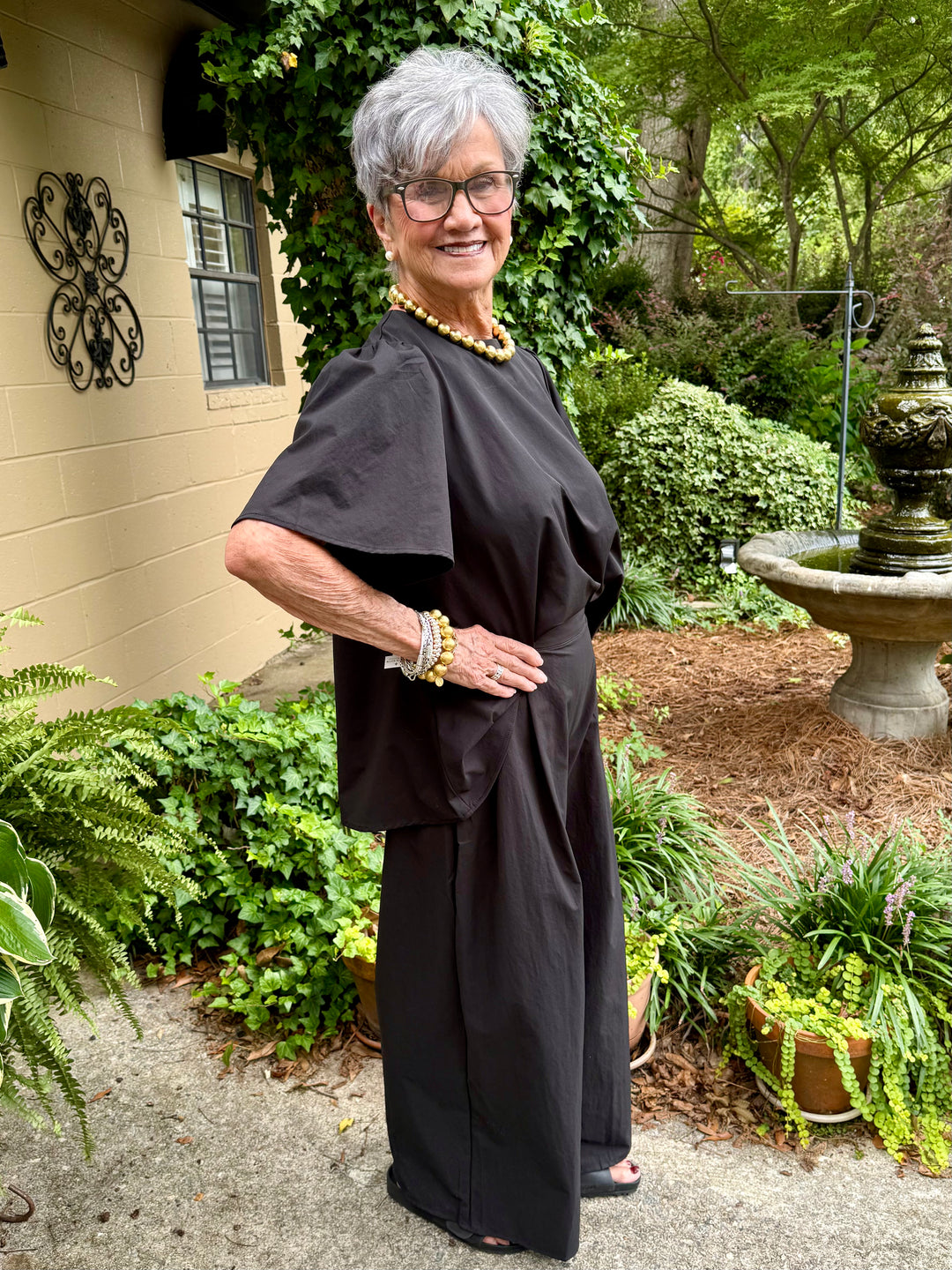 Sophie Luxe Black Short Sleeve Top