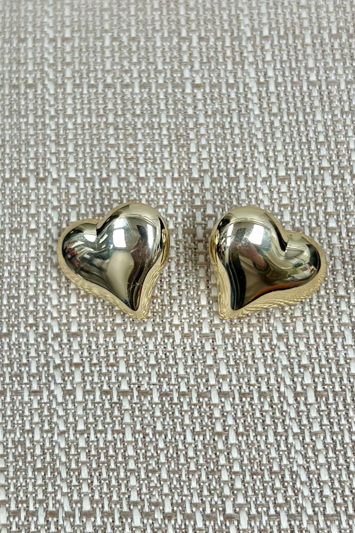 Heart Beat Puffed Earrings