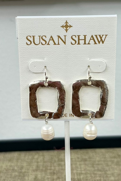 Susan Shaw Open Square & Pearl Earrings