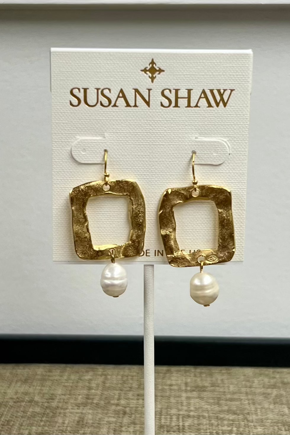 Susan Shaw Open Square & Pearl Earrings