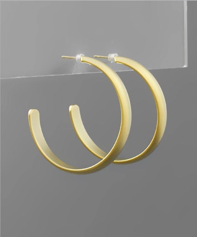 Claire Gold Hoop Earring