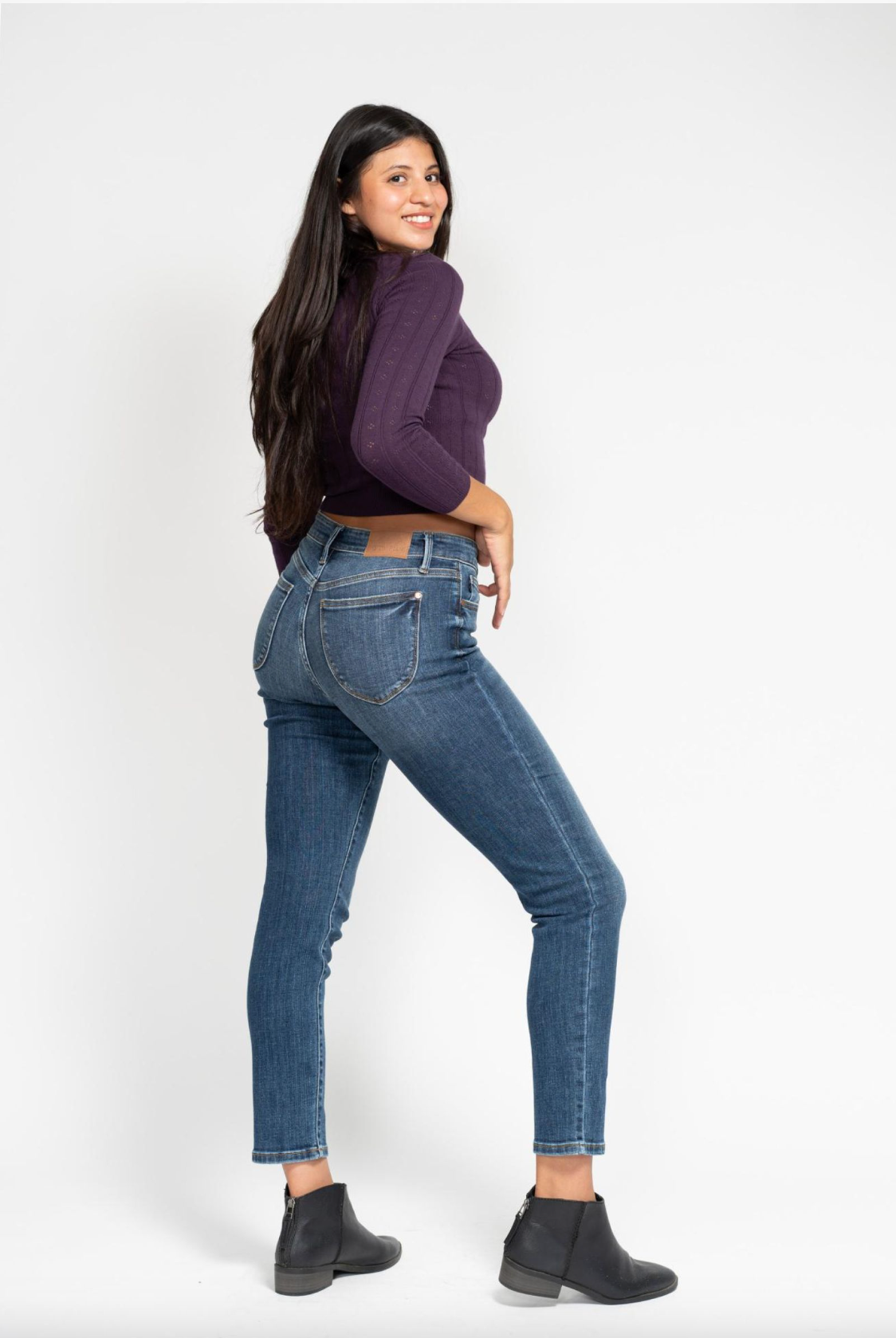 Cassie Slim Fit Jeans