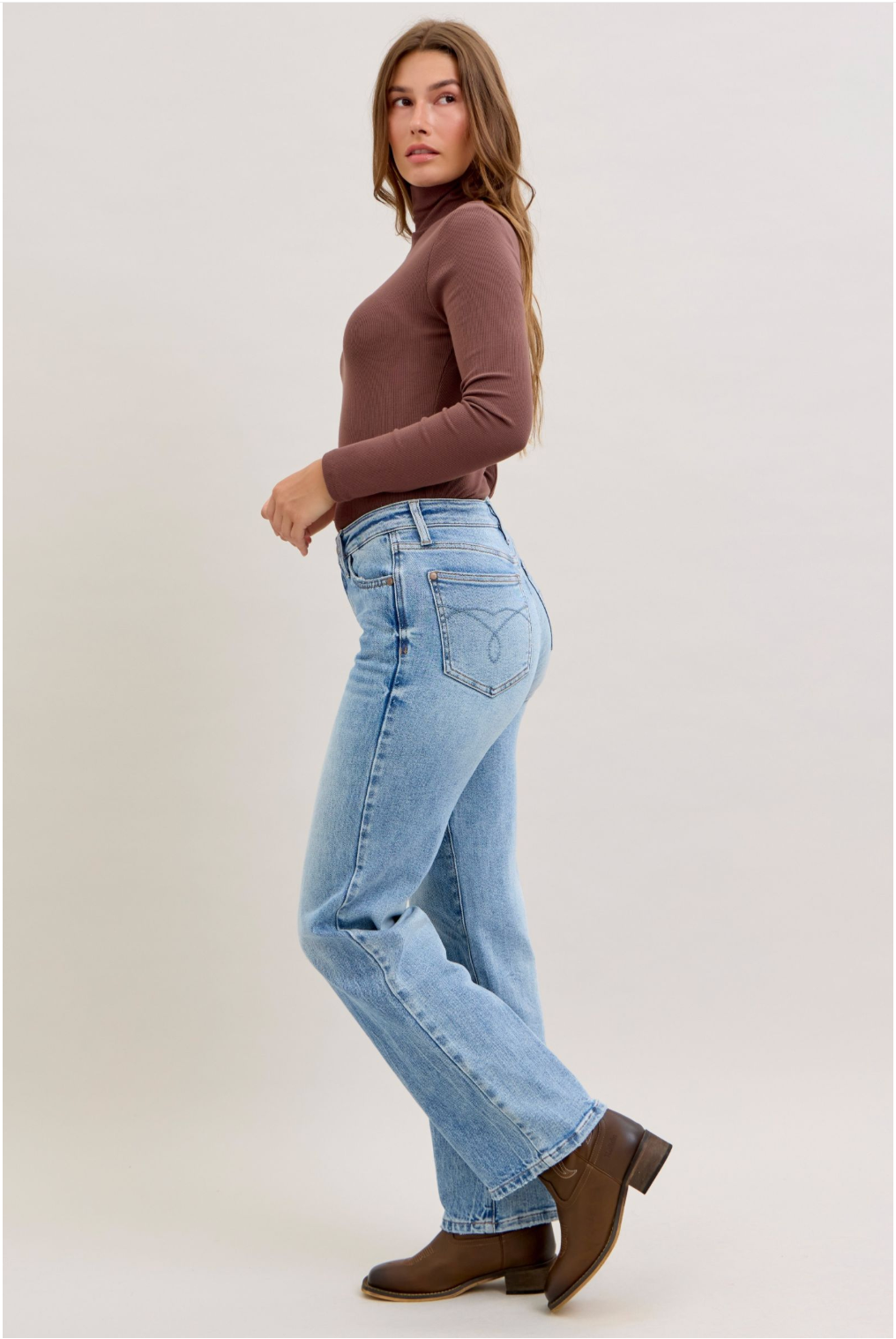 Judy Blue Claire Mid-Rise Rigid Straight Leg Jeans