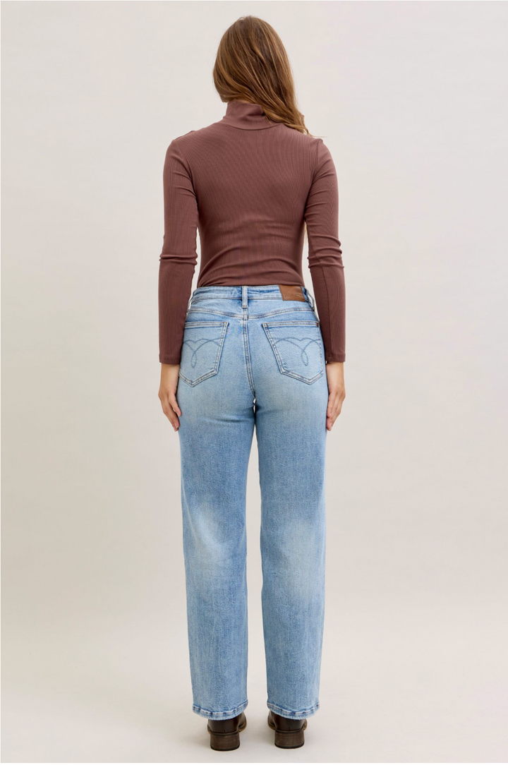 Judy Blue Claire Mid-Rise Rigid Straight Leg Jeans