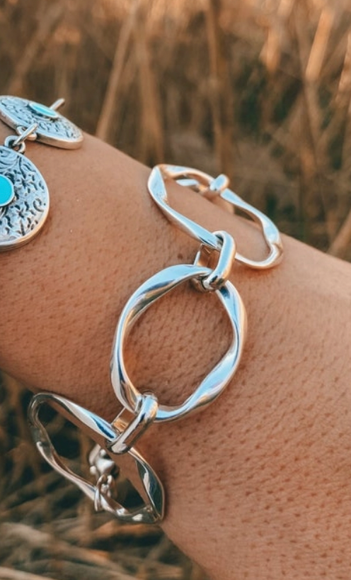 Christina Circle Bracelet